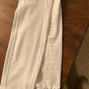 Athleta. Xs. Laser cut contender